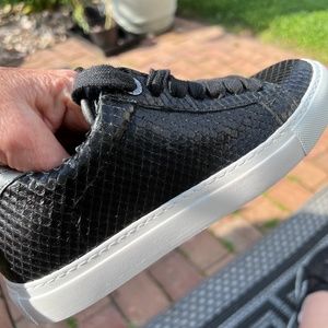 Zadig & Voltaire black leather sneakers - size 7